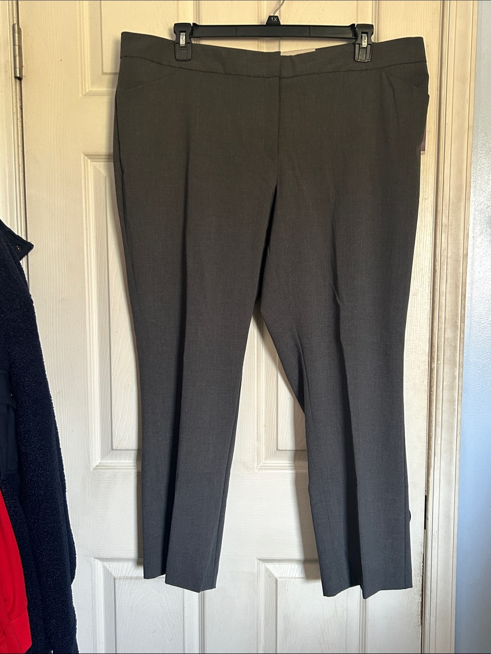 NWT Roz & Ali grey straight leg dress pants size 18W Short